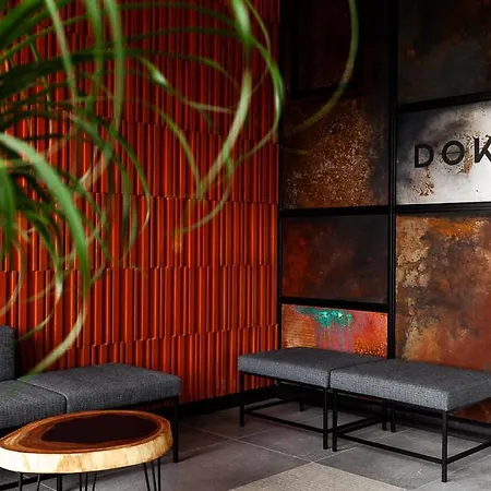 Doki Free Parking & Foodhall By Alqueen *